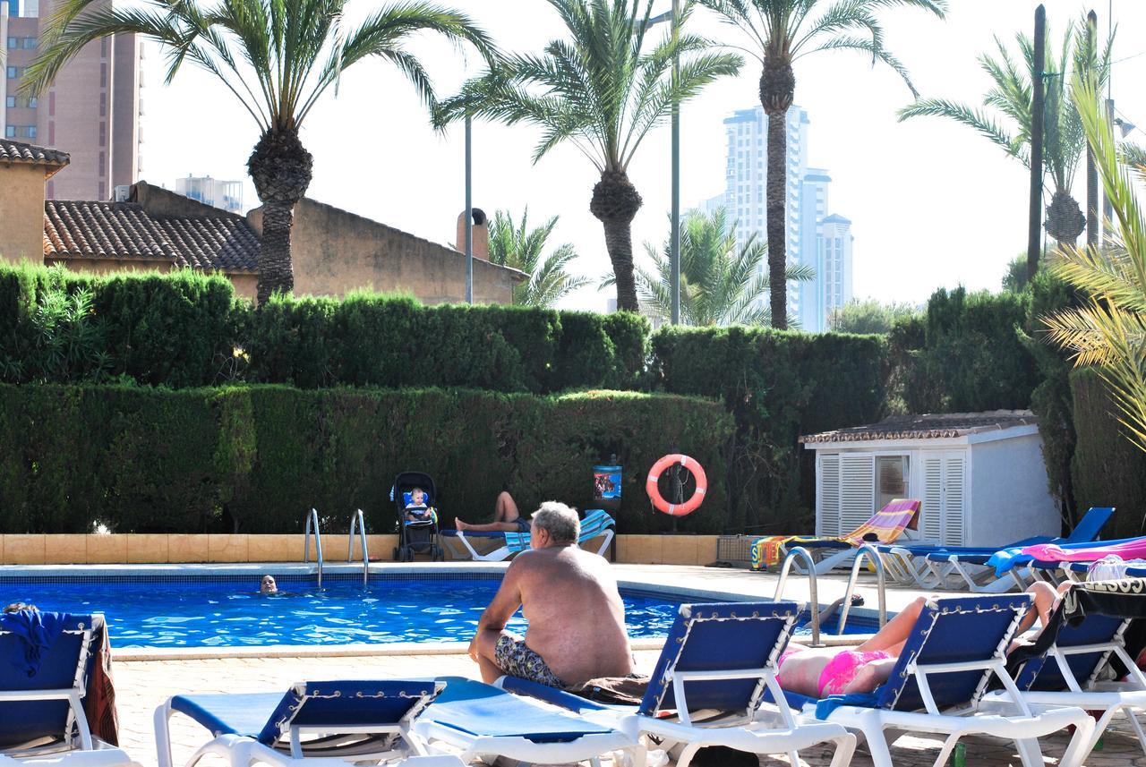 Camping La Torreta Hotel Benidorm Bagian luar foto