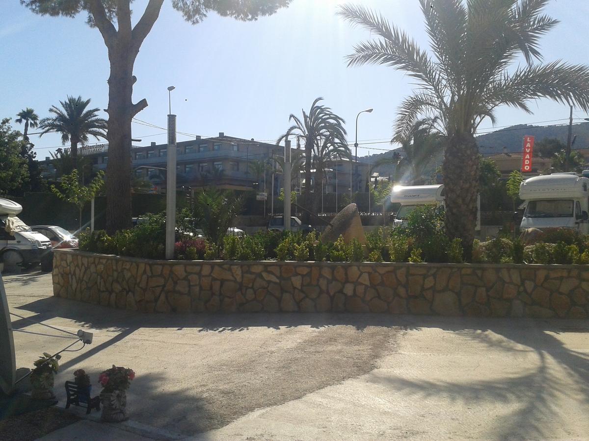 Camping La Torreta Hotel Benidorm Bagian luar foto